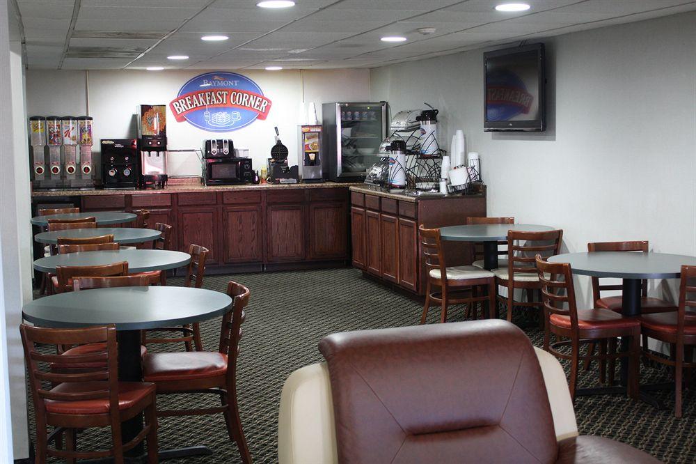Super 8 By Wyndham Somerset Exterior photo
